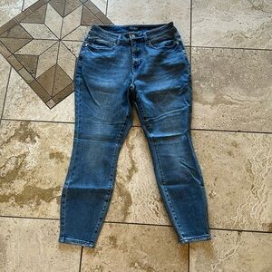 Judy Blue Relaxed Fit 14W Women’s denim jeans